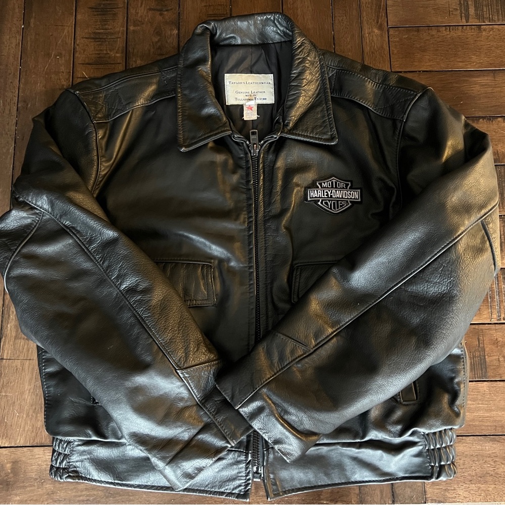 Men’s Leather Jacket